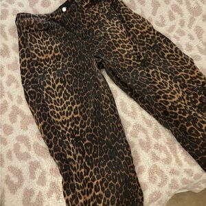 The Kenna Mid-Rise Heritage Barrel Jeans by Pilcro